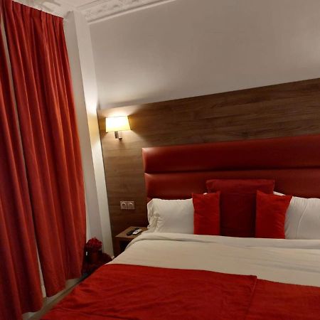 Happy Land Holliday Residential Hotel Epinay-sur-Seine Bagian luar foto