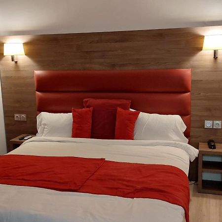 Happy Land Holliday Residential Hotel Epinay-sur-Seine Bagian luar foto