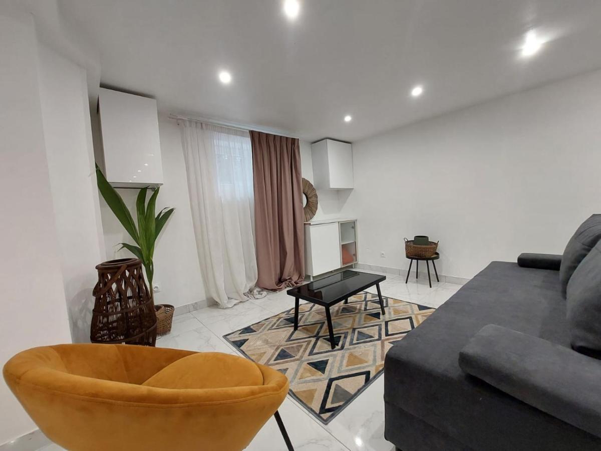 Happy Land Holliday Residential Hotel Epinay-sur-Seine Bagian luar foto